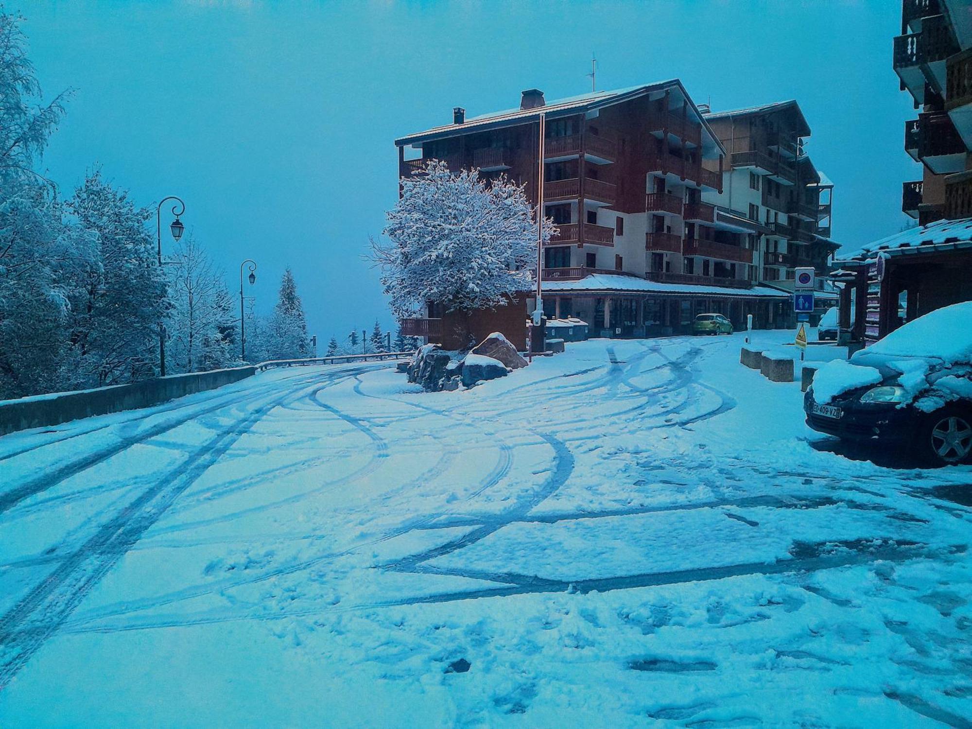 Magnifique Studio Au Pied Du Telecabine D'Arrondaz Et Des Pistes De Ski 모단 외부 사진
